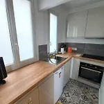 Cosy Apartment With All Amenities
